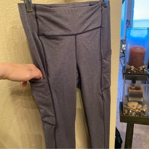 LULULEMON Women Gray Side Pockets Athletic Leggings Pants Size 8 - Picture 4 of 9
